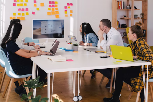 CRM Management and Data Automation Icon